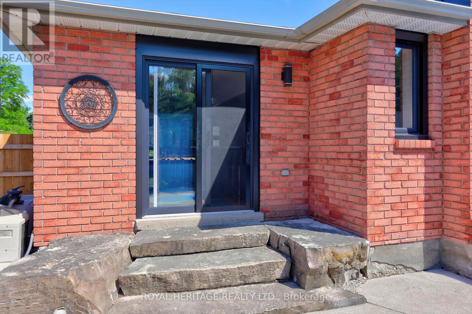 30 KAREN DRIVE - 48