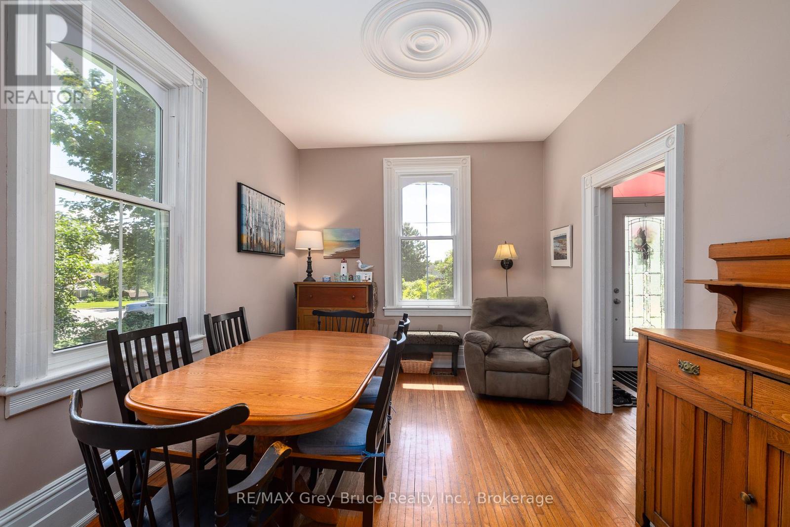 580 23RD STREET W - 10