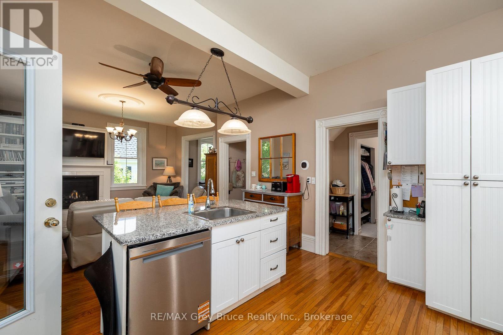 580 23RD STREET W - 13