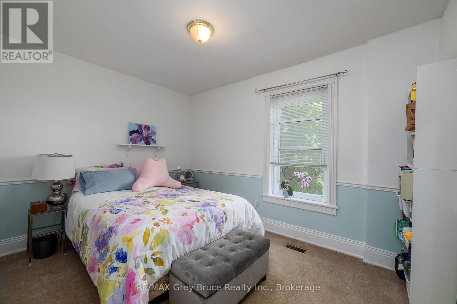 580 23RD STREET W - 23