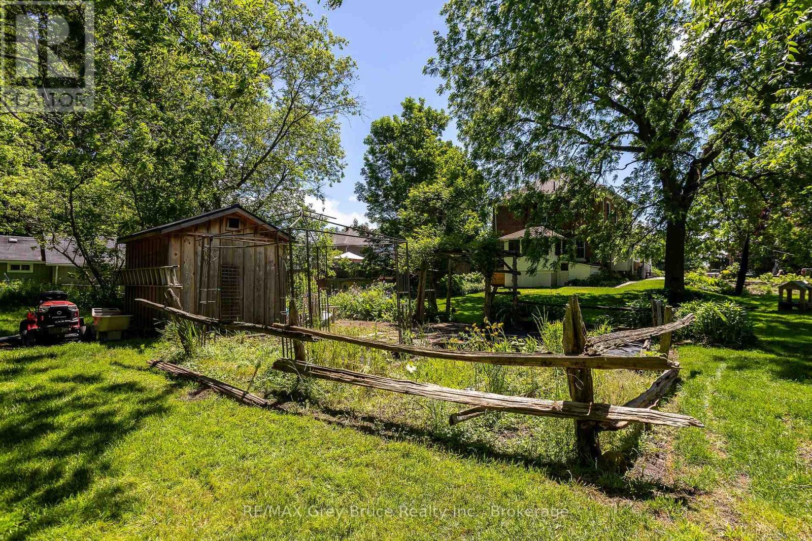580 23RD STREET W - 34