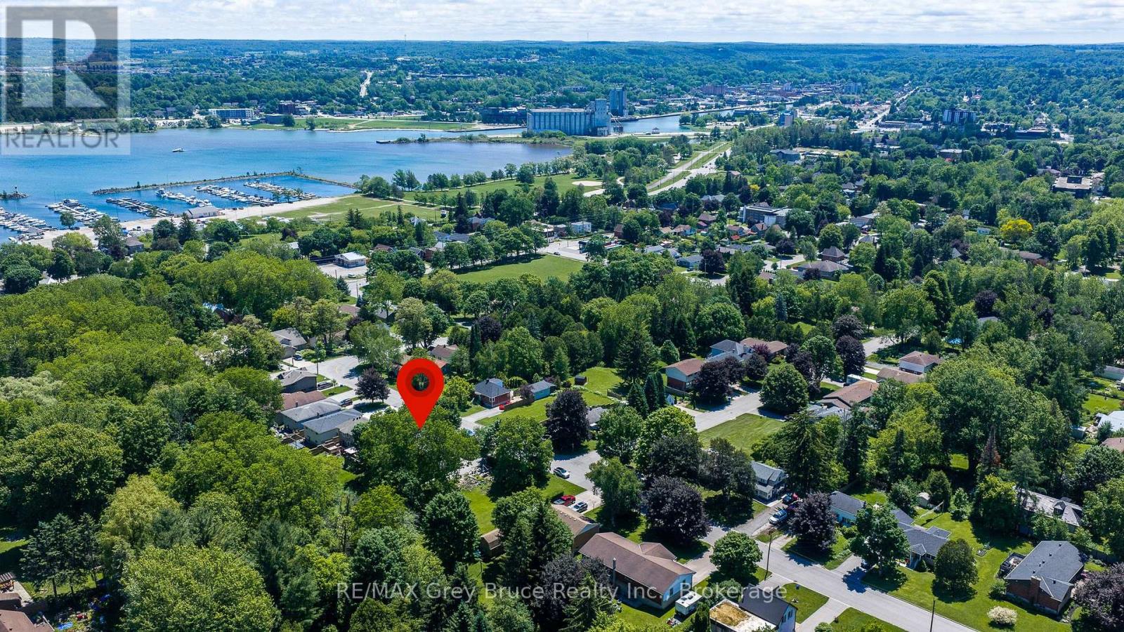 580 23RD STREET W - 44