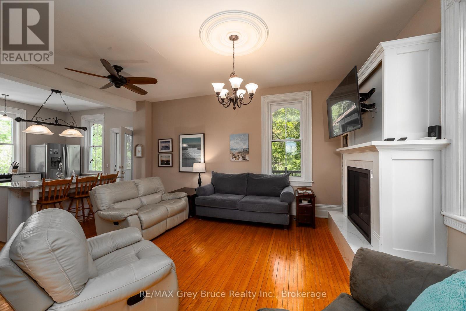 580 23RD STREET W - 9