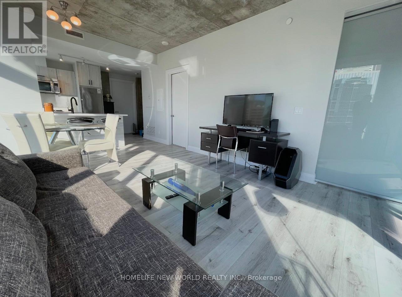 #2703 224 KING STREET W - 3