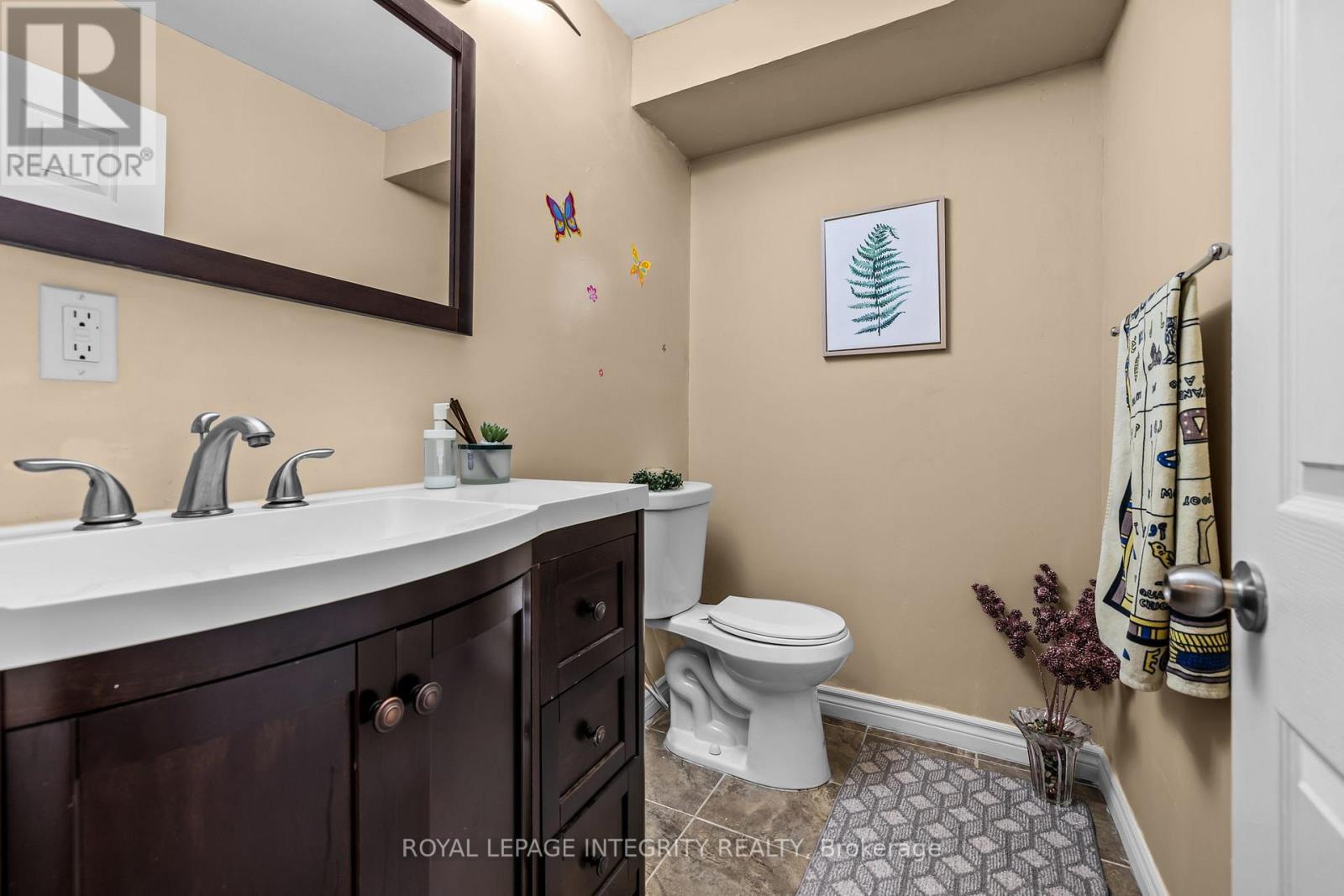 4 Bed, 4 Bath House for Sale in Ottawa – 25 CRYSTAL PARK CRESCENT, Ottawa – MLS# X13470774 - Image 31