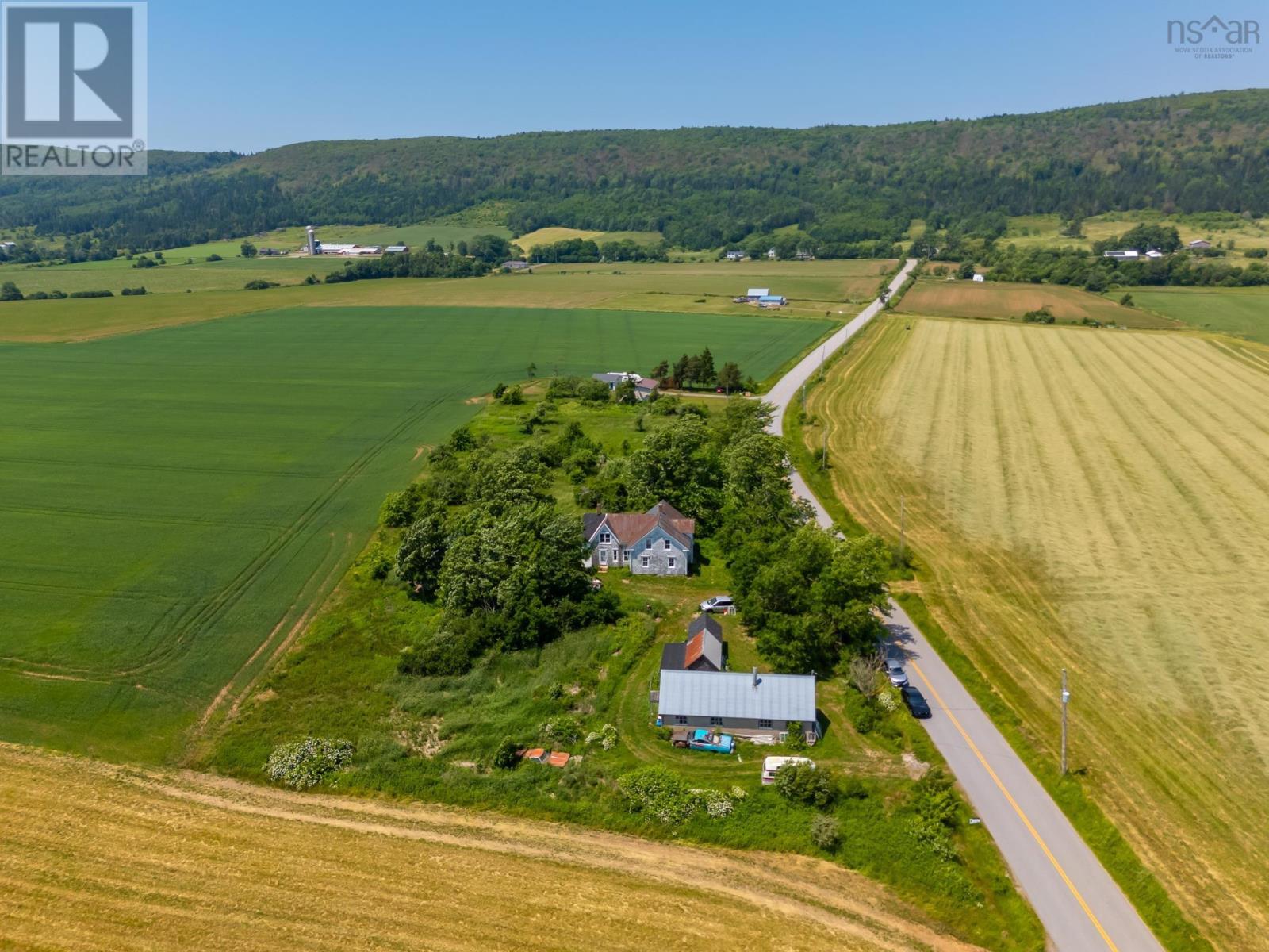 645 Leonard Road - 37
