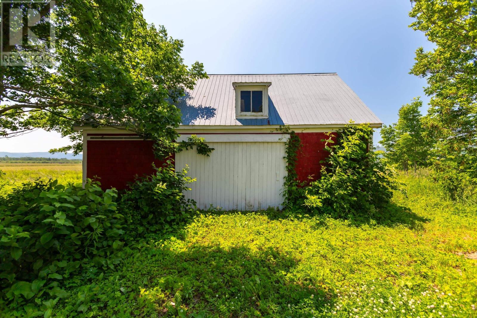 645 Leonard Road - 4