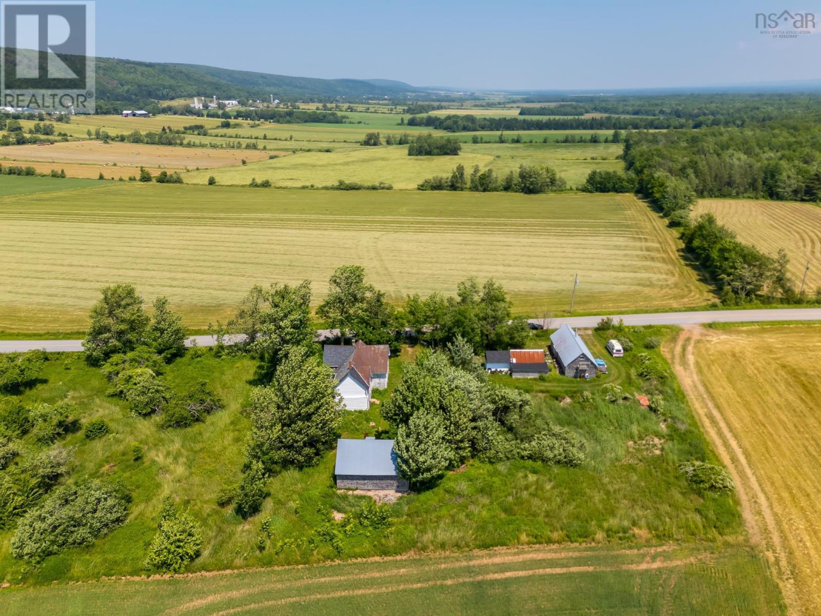 645 Leonard Road - 41