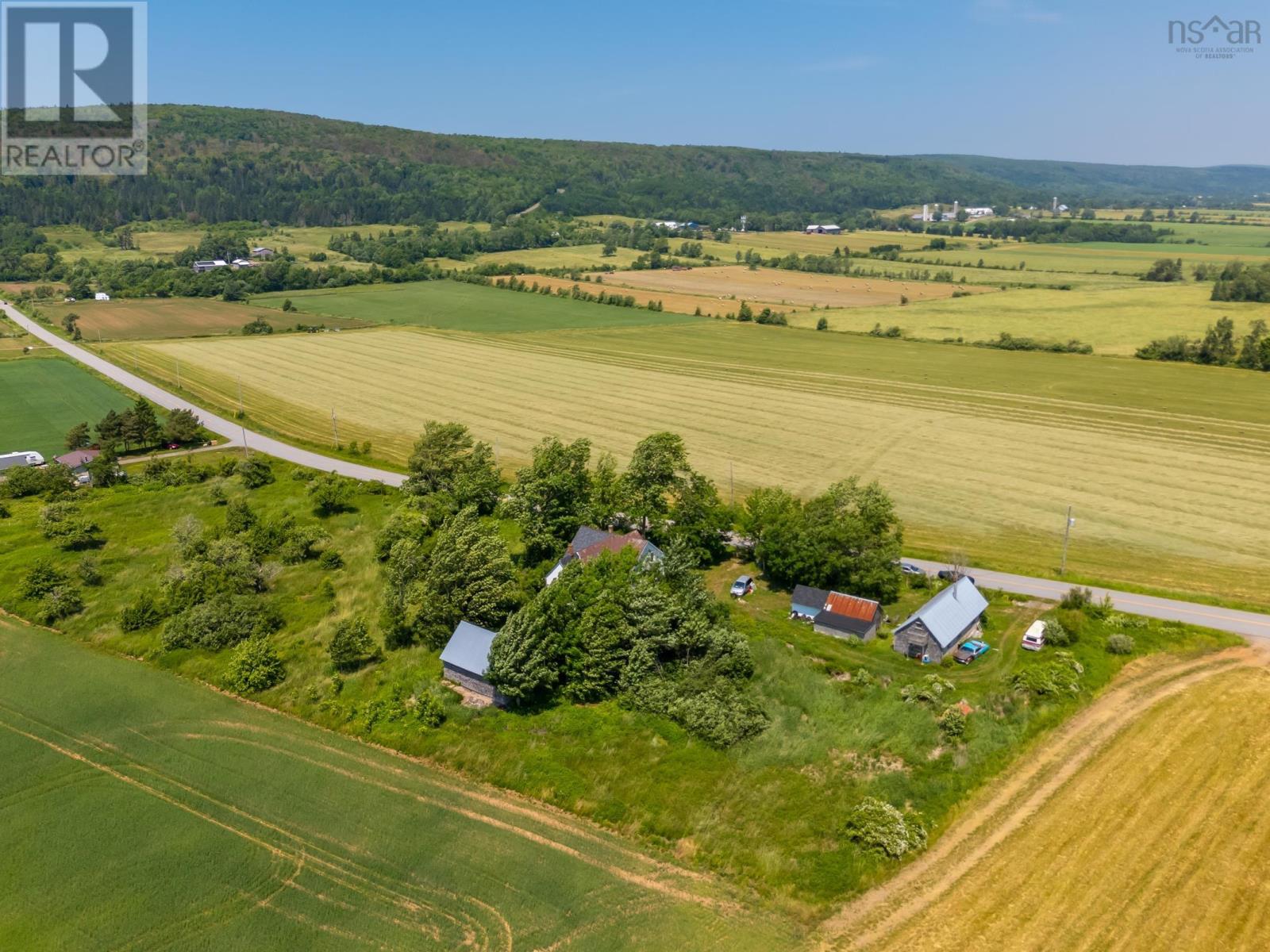 645 Leonard Road - 38