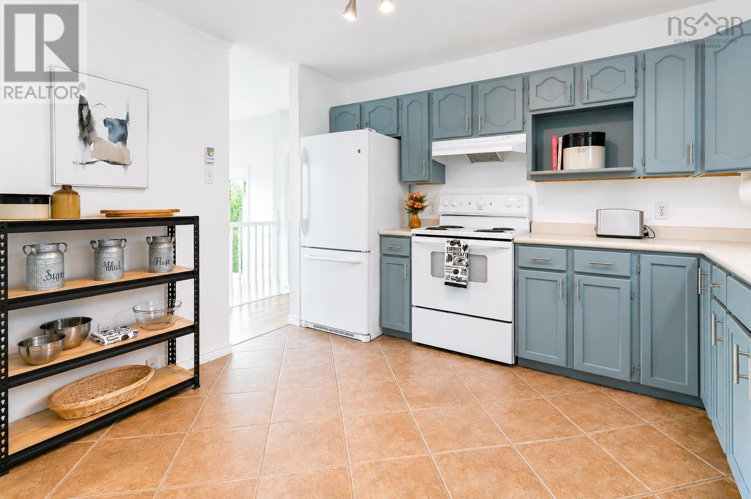Property 24 of 45 of 1030 Club Crescent ,New Minas