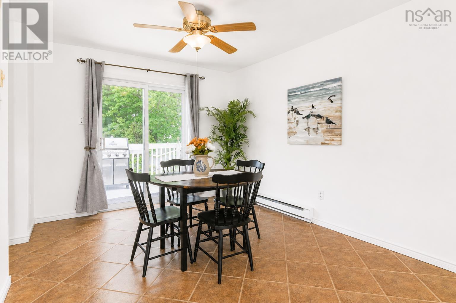 Property 19 of 45 of 1030 Club Crescent ,New Minas