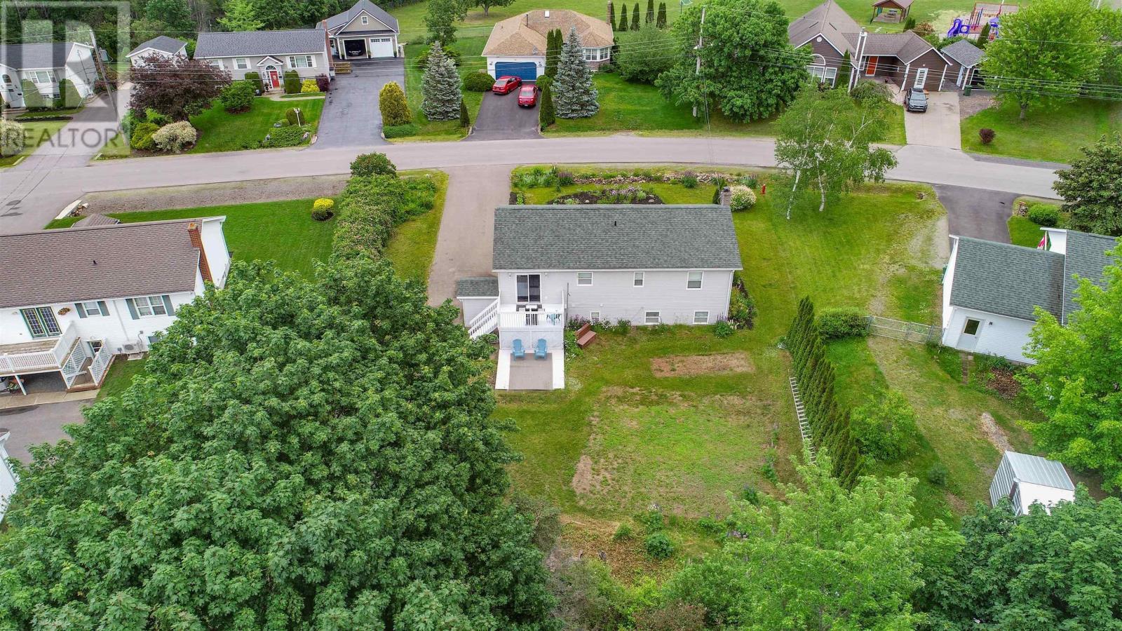 Property 8 of 45 of 1030 Club Crescent ,New Minas