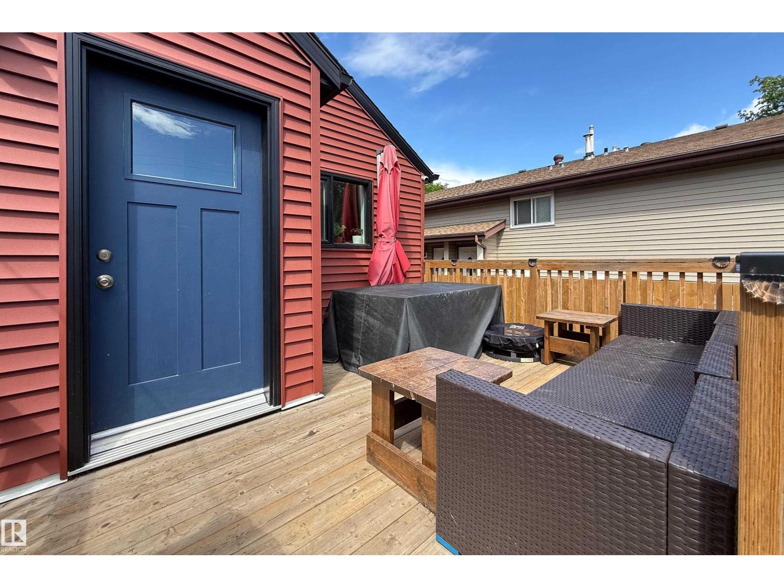 10811 73 AV NW — photo 33