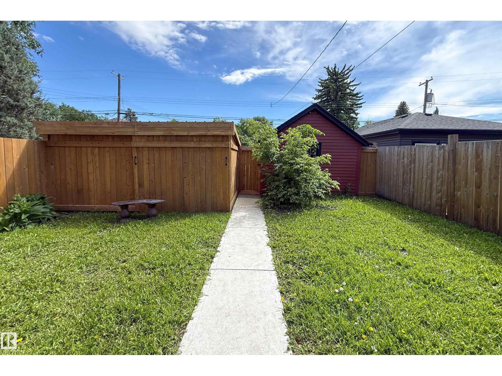 10811 73 AV NW — photo 34