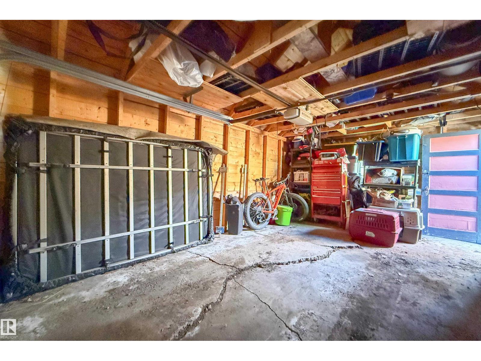 10811 73 AV NW — photo 40