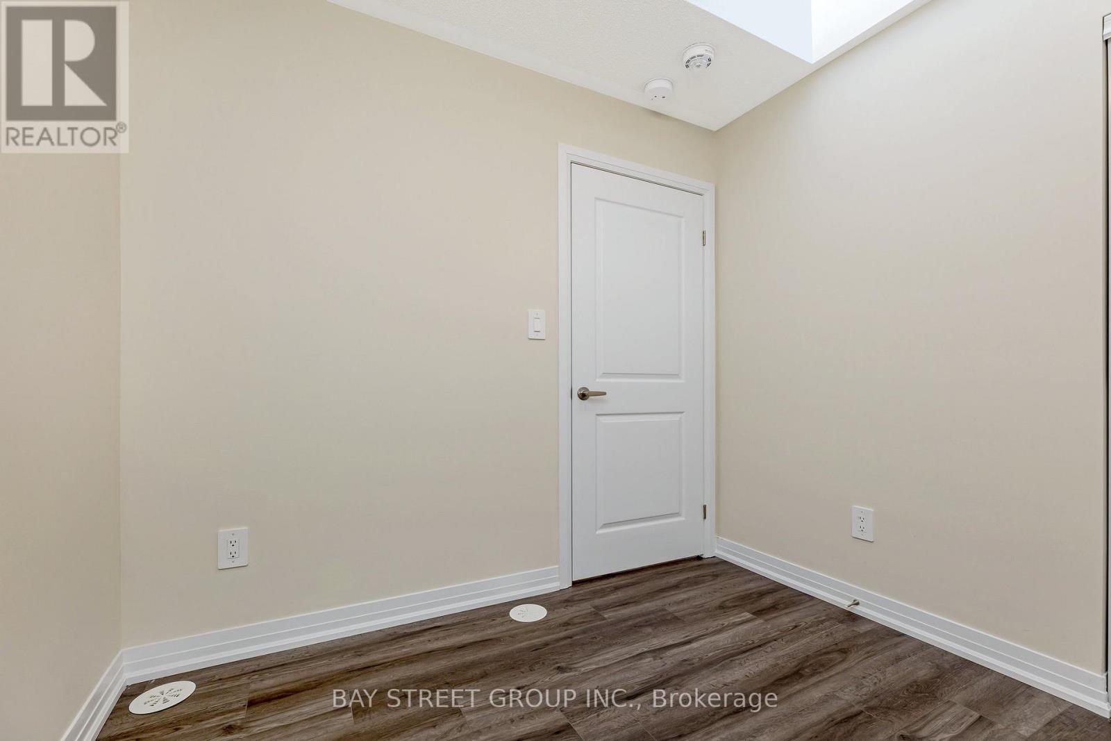 #111 1573 ROSE WAY - 21