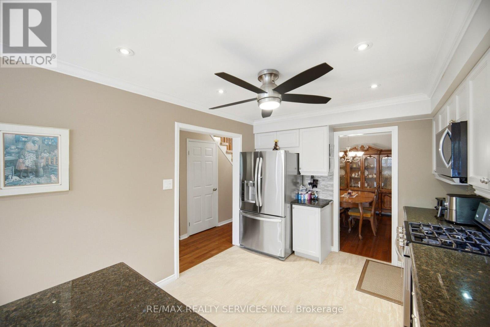 10 MEADOW BUSH COURT - 15