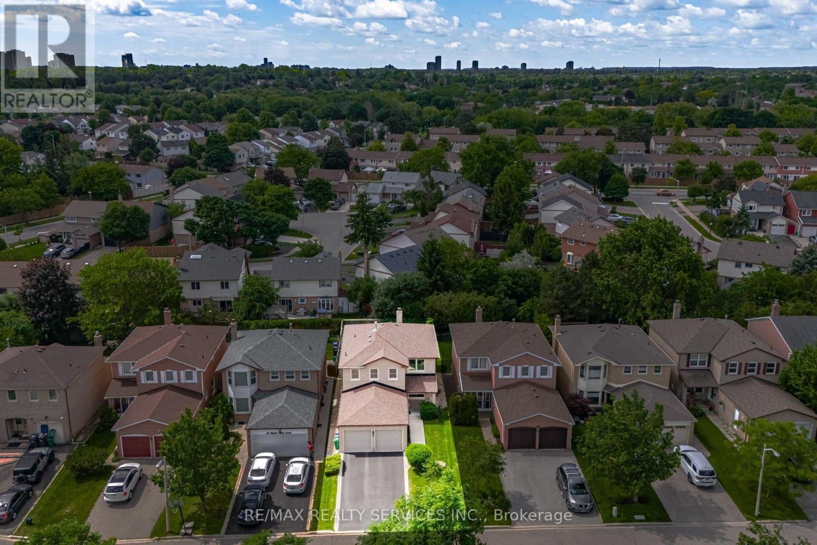 10 MEADOW BUSH COURT - 2