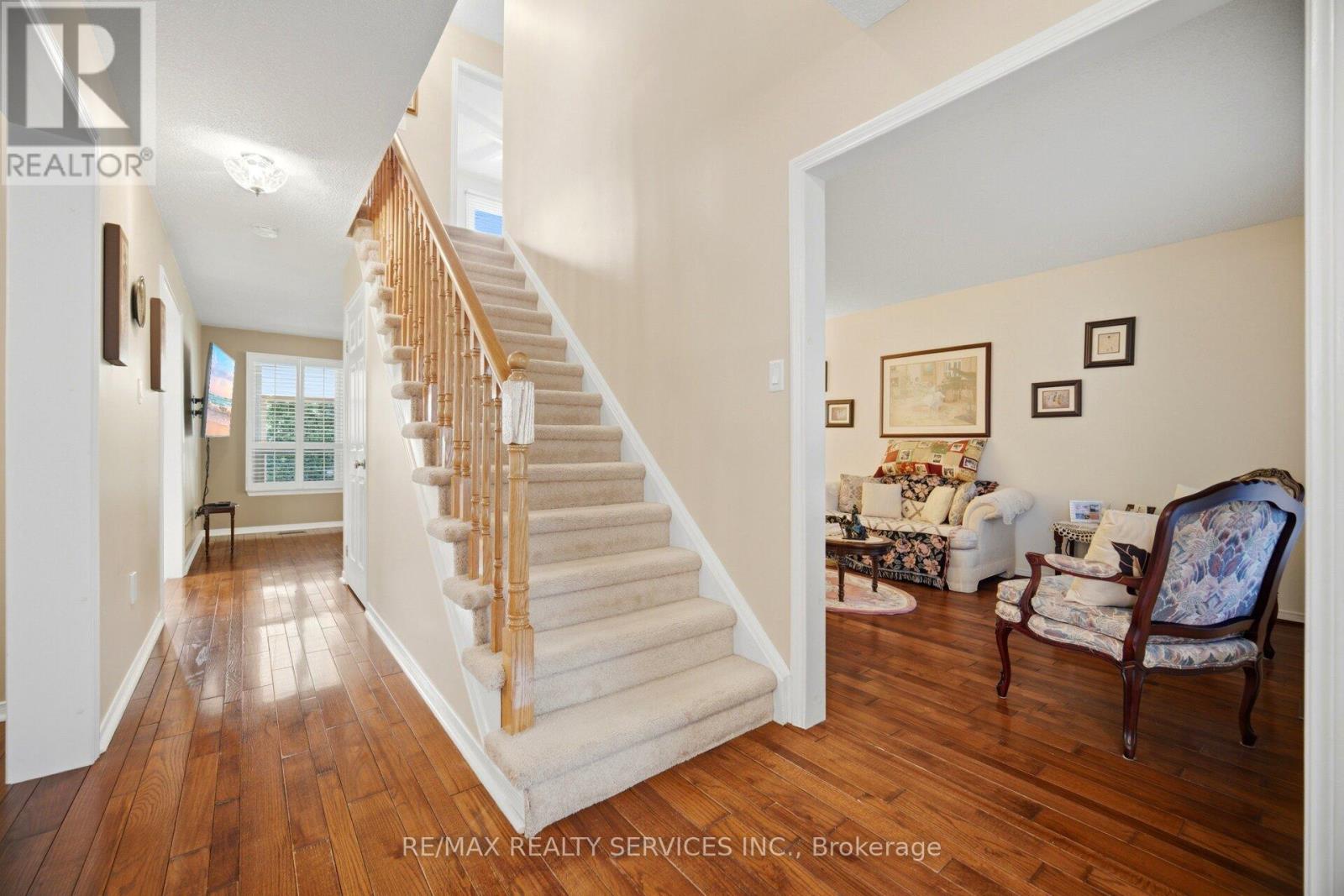10 MEADOW BUSH COURT - 23