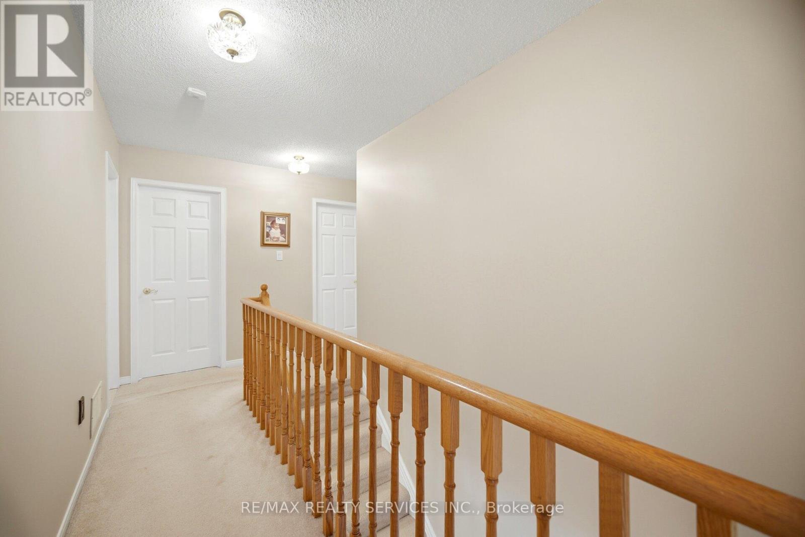10 MEADOW BUSH COURT - 24