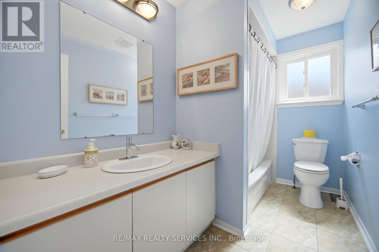 10 MEADOW BUSH COURT - 34