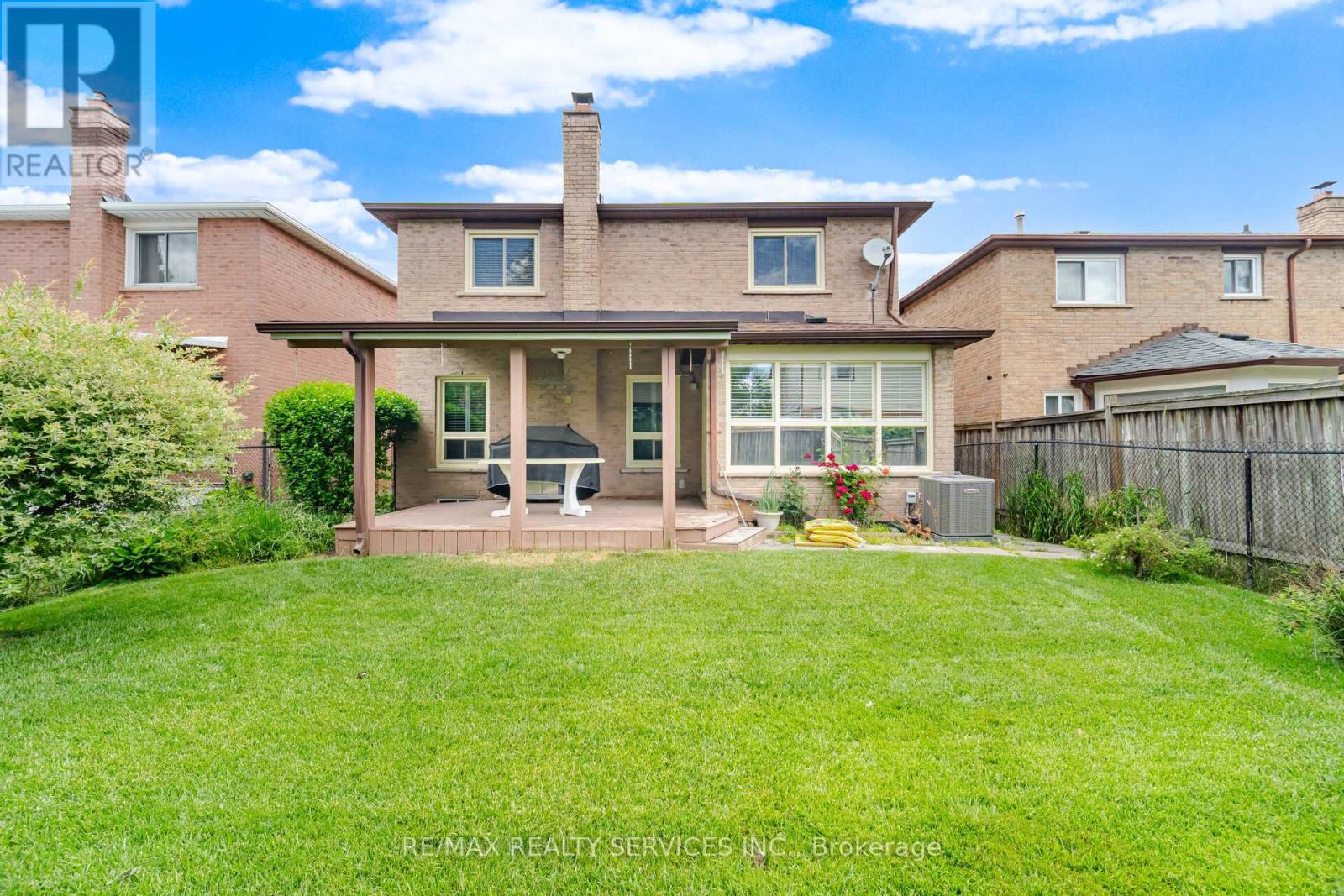 10 MEADOW BUSH COURT - 39