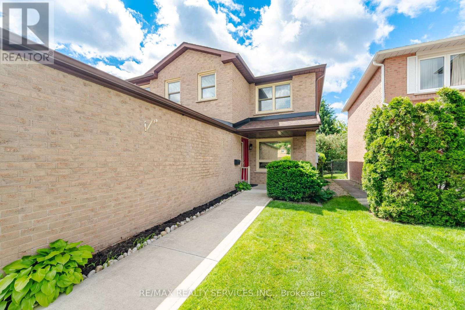 10 MEADOW BUSH COURT - 5