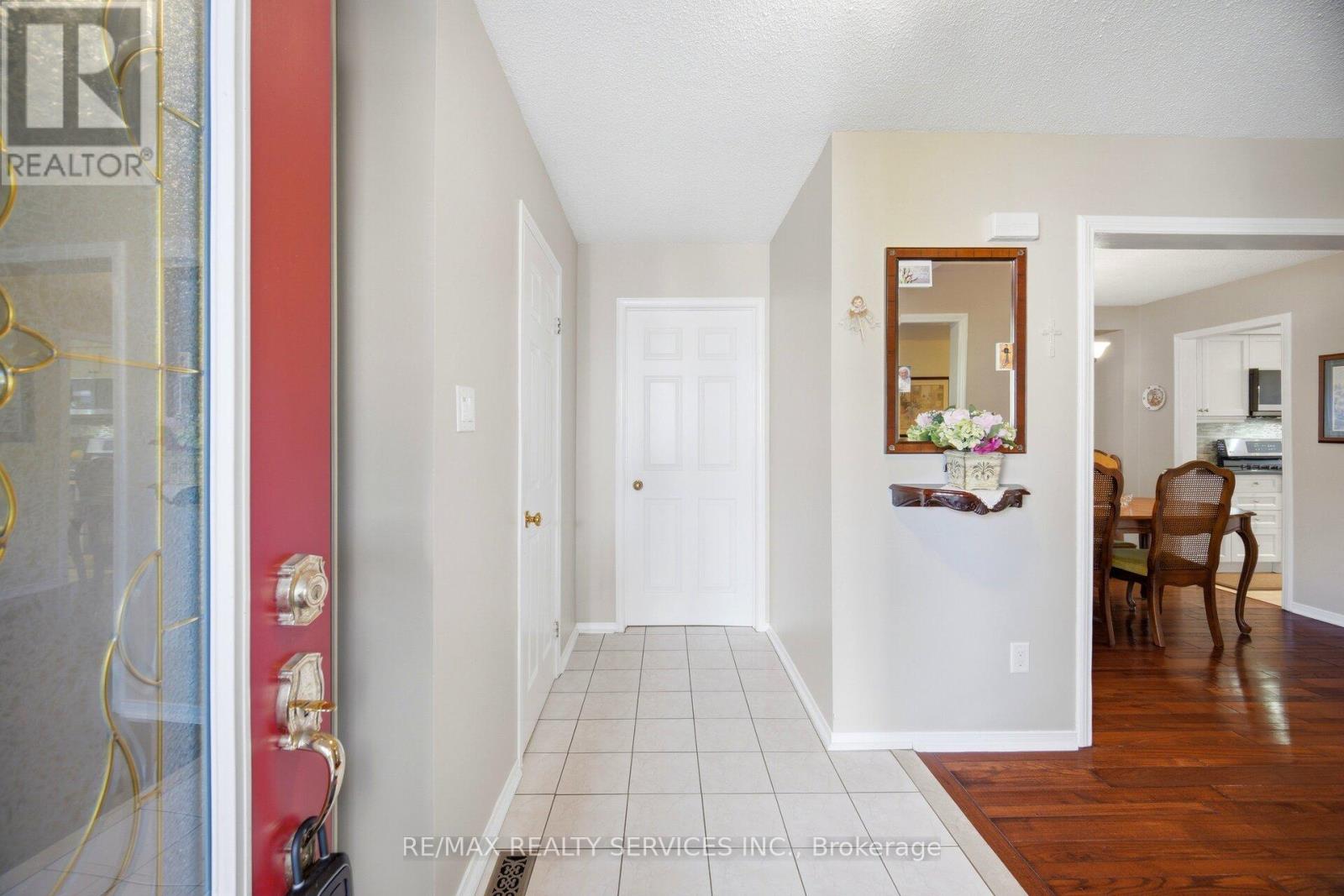 10 MEADOW BUSH COURT - 8