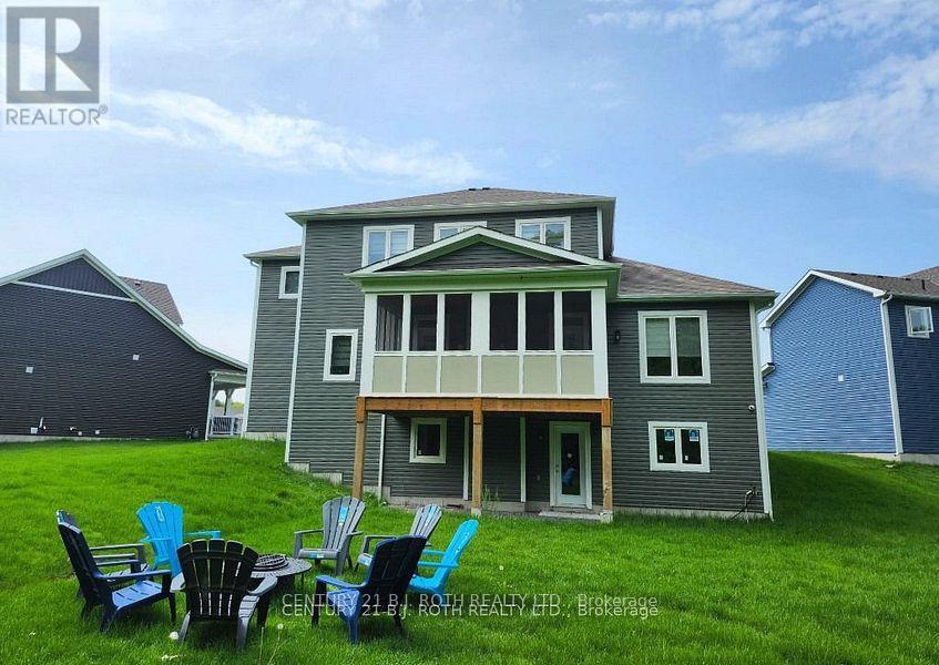 22 DYER CRESCENT - 2