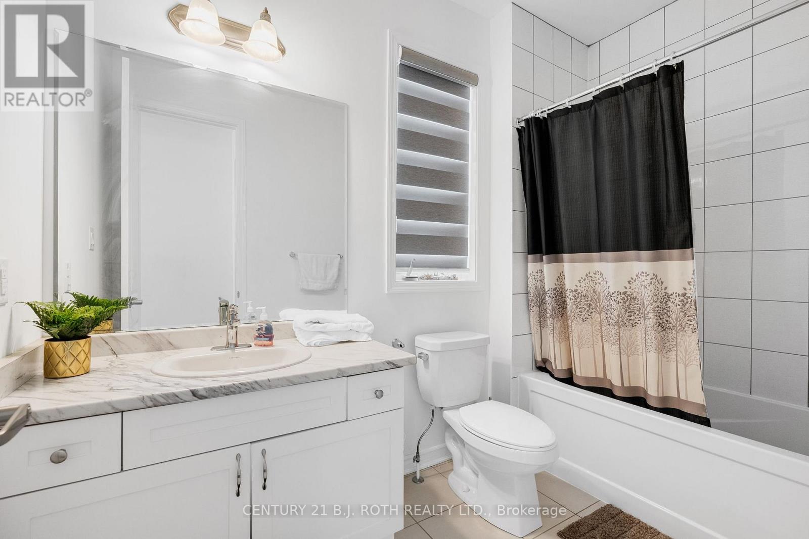 22 DYER CRESCENT - 20