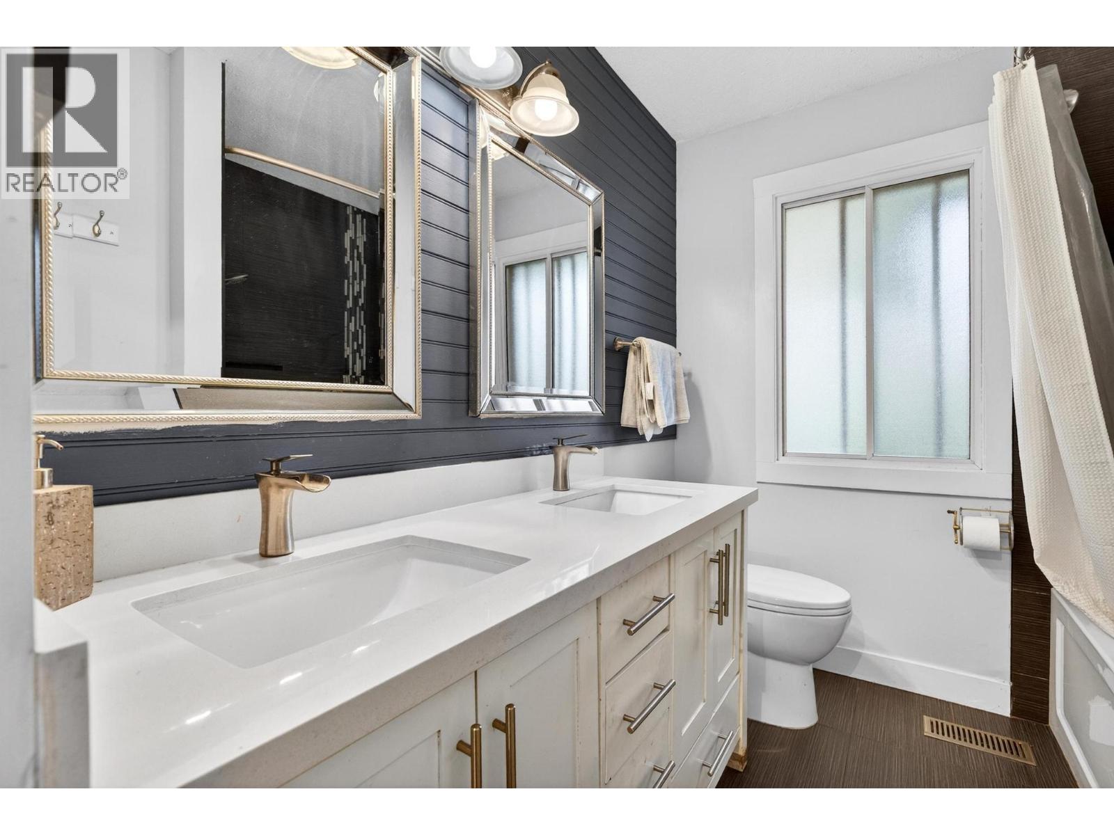 5957 Turner Avenue - 13