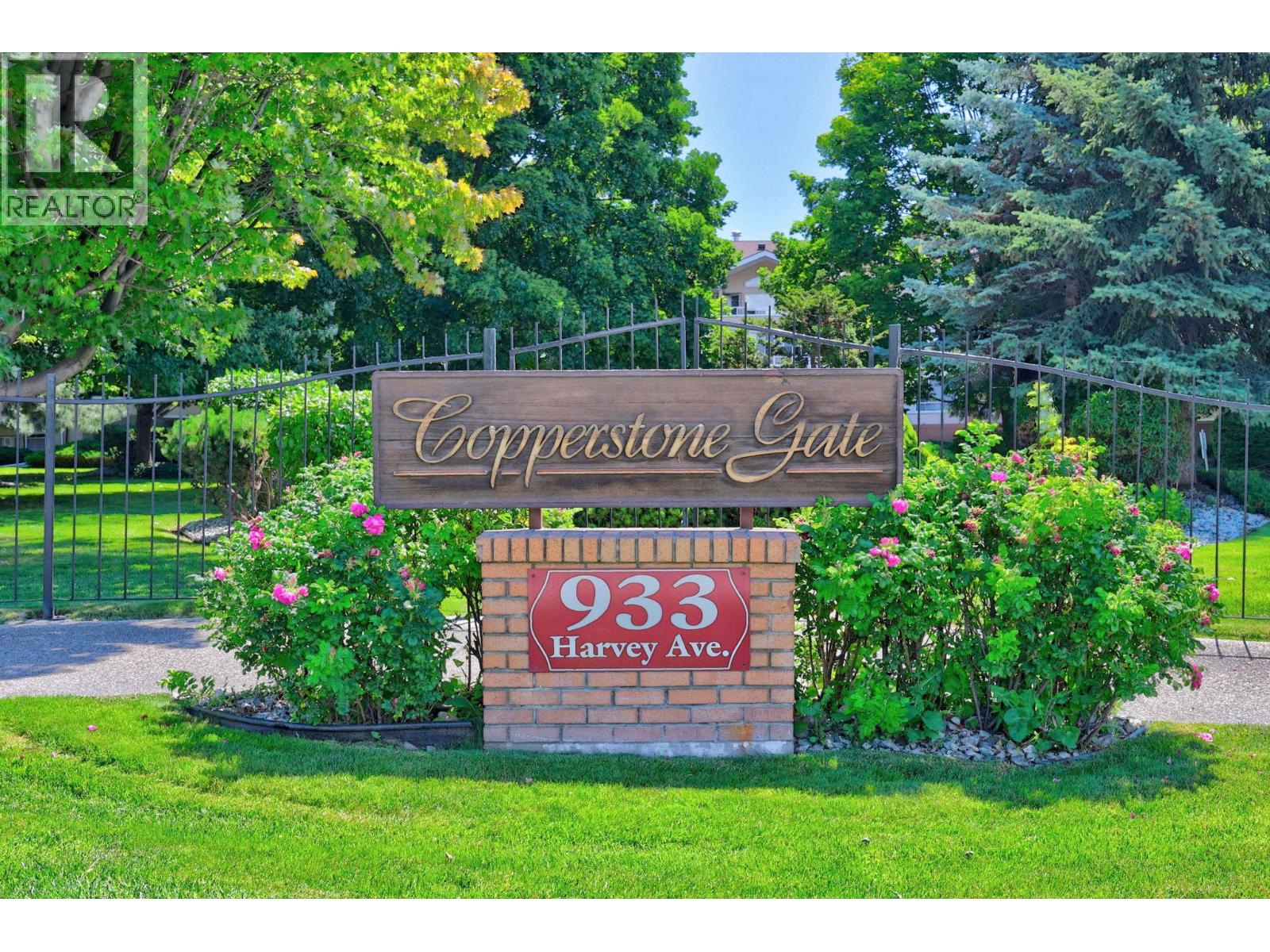 101 933 Harvey Avenue, Kelowna