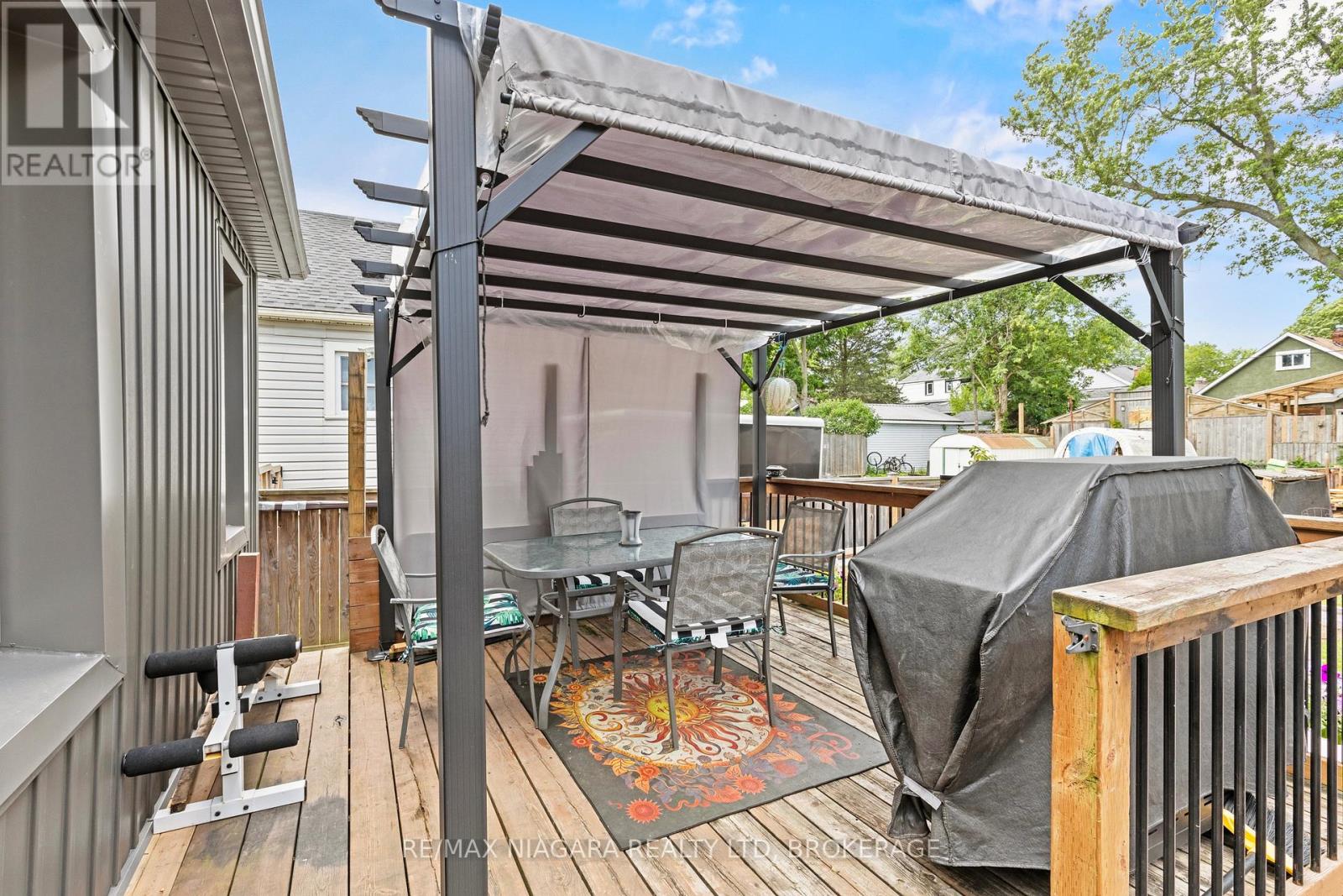 42 MCCORMICK STREET - 30