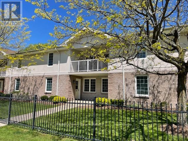#204 1550 12TH AVENUE E - 29