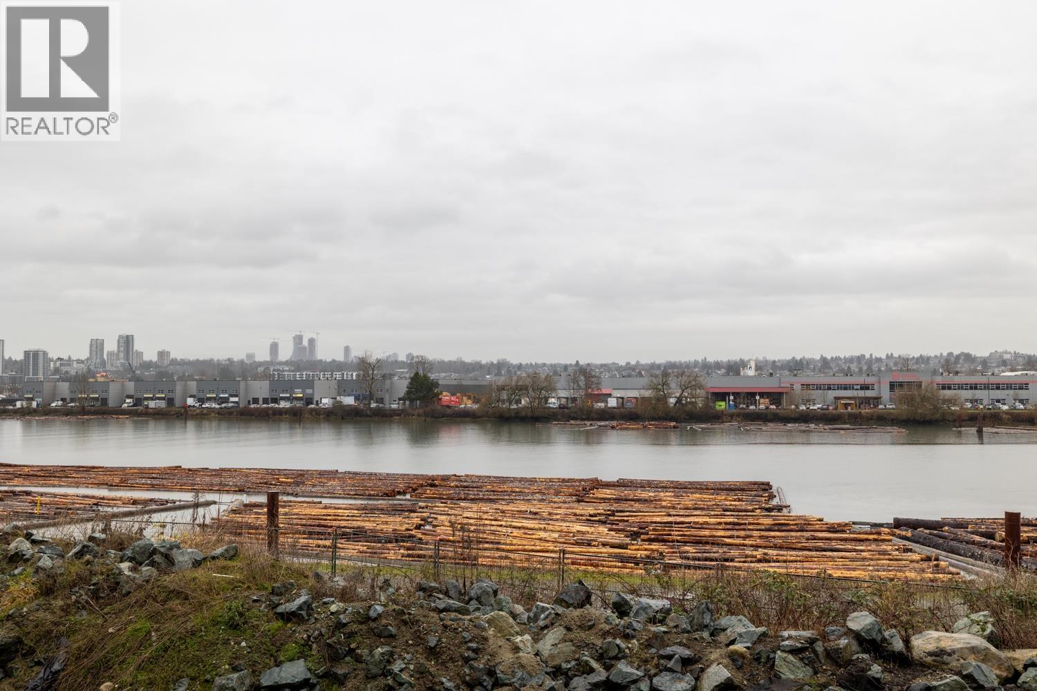 #20-10333 RIVER Drive, Richmond