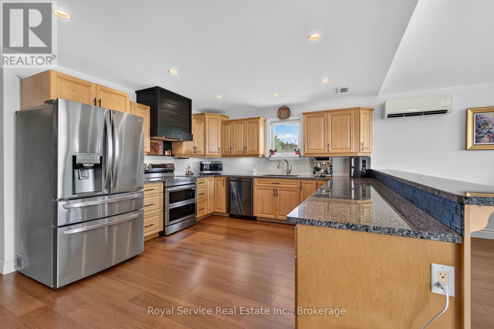 1022 PALACE ROAD - Image 18