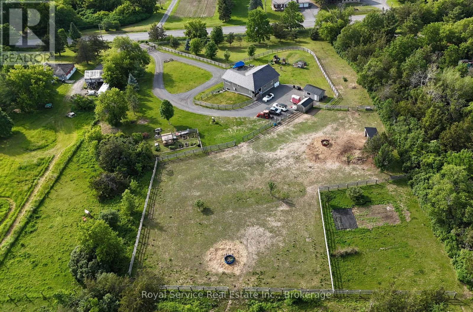 1022 PALACE ROAD - 2