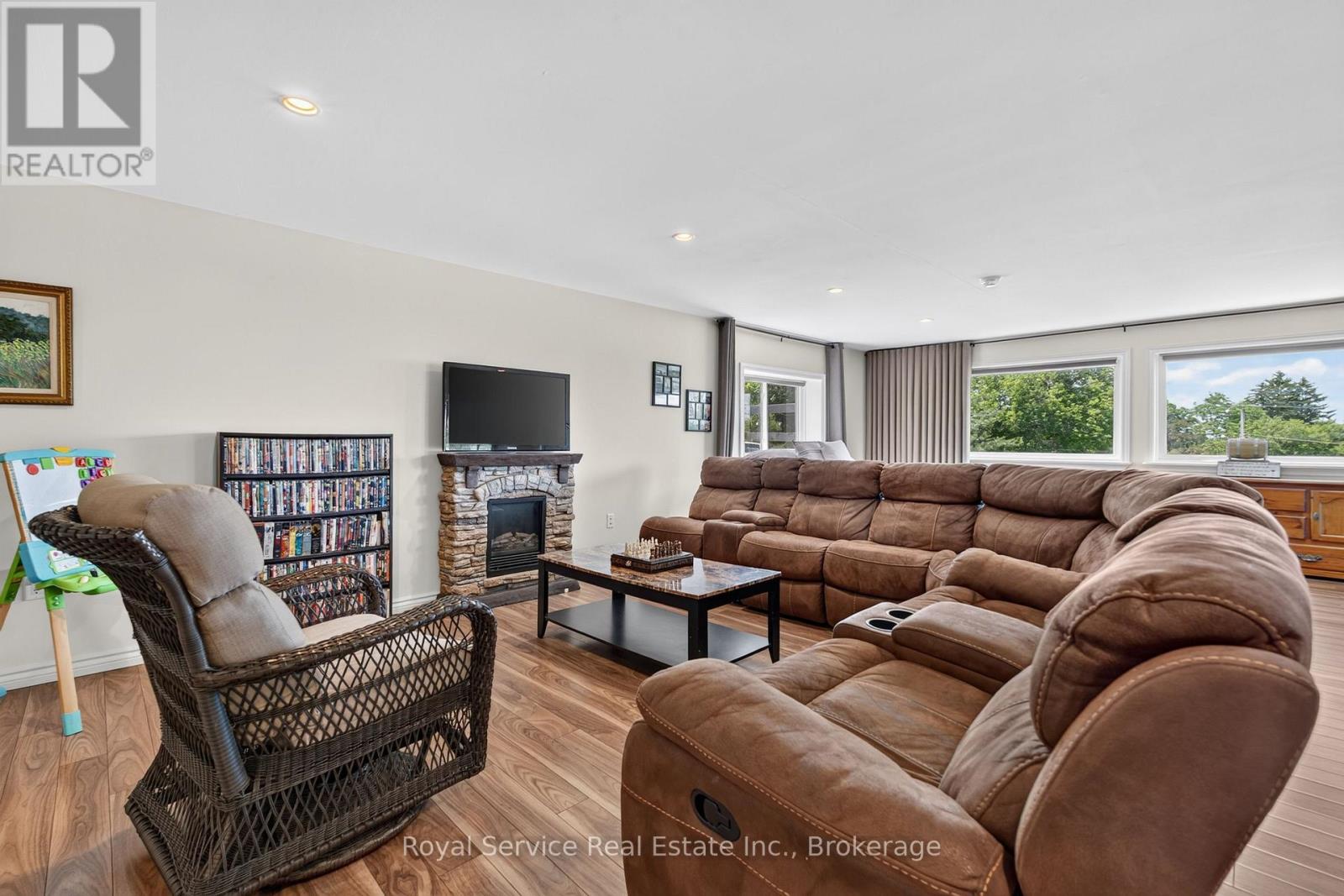 1022 PALACE ROAD - Image 28