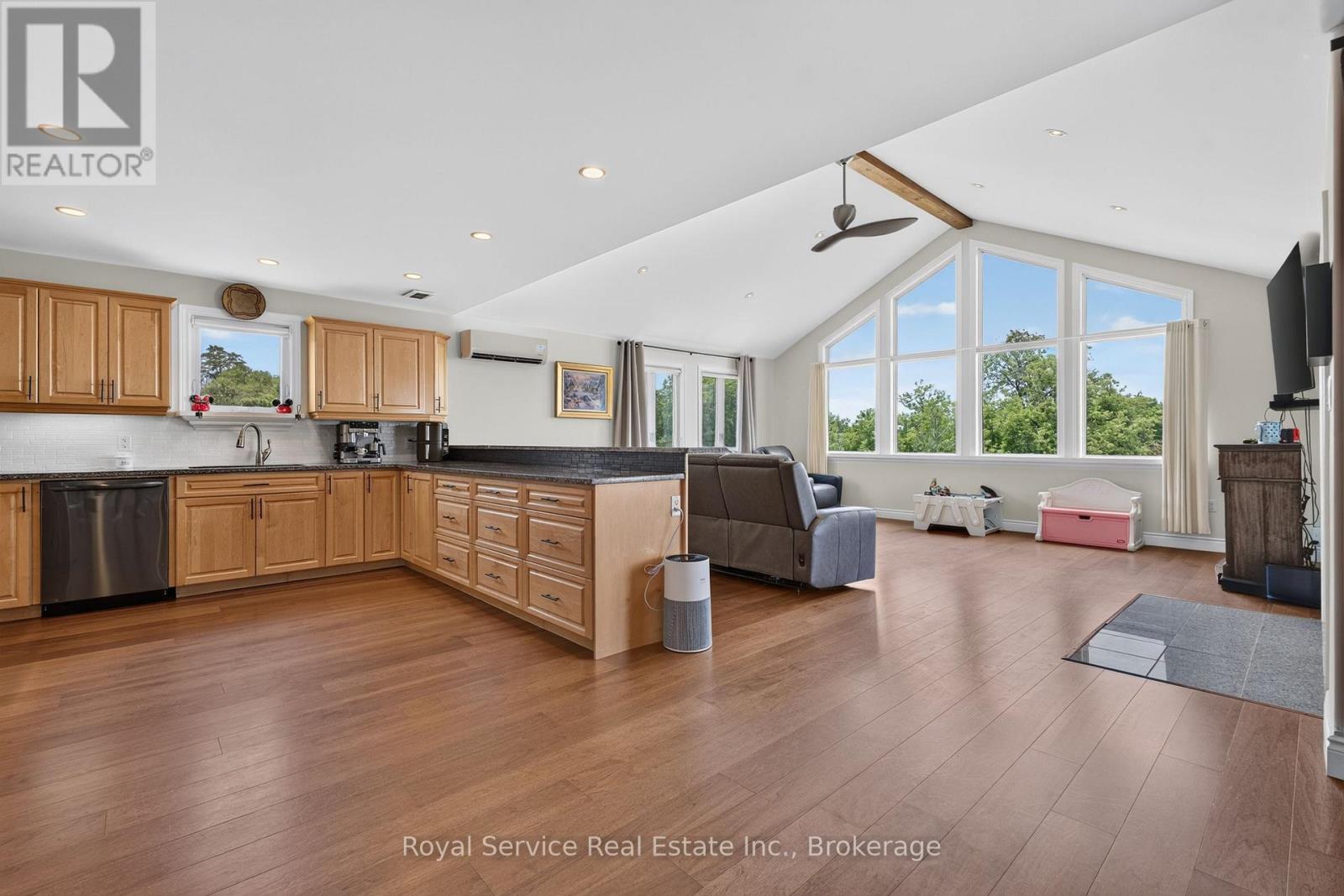 1022 PALACE ROAD - Image 9