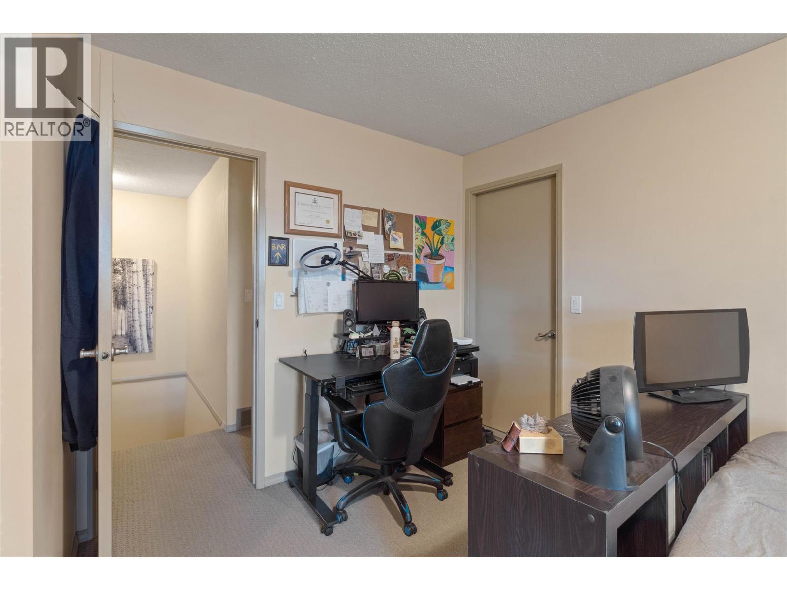 #38 1221 HUGH ALLAN Drive - 22