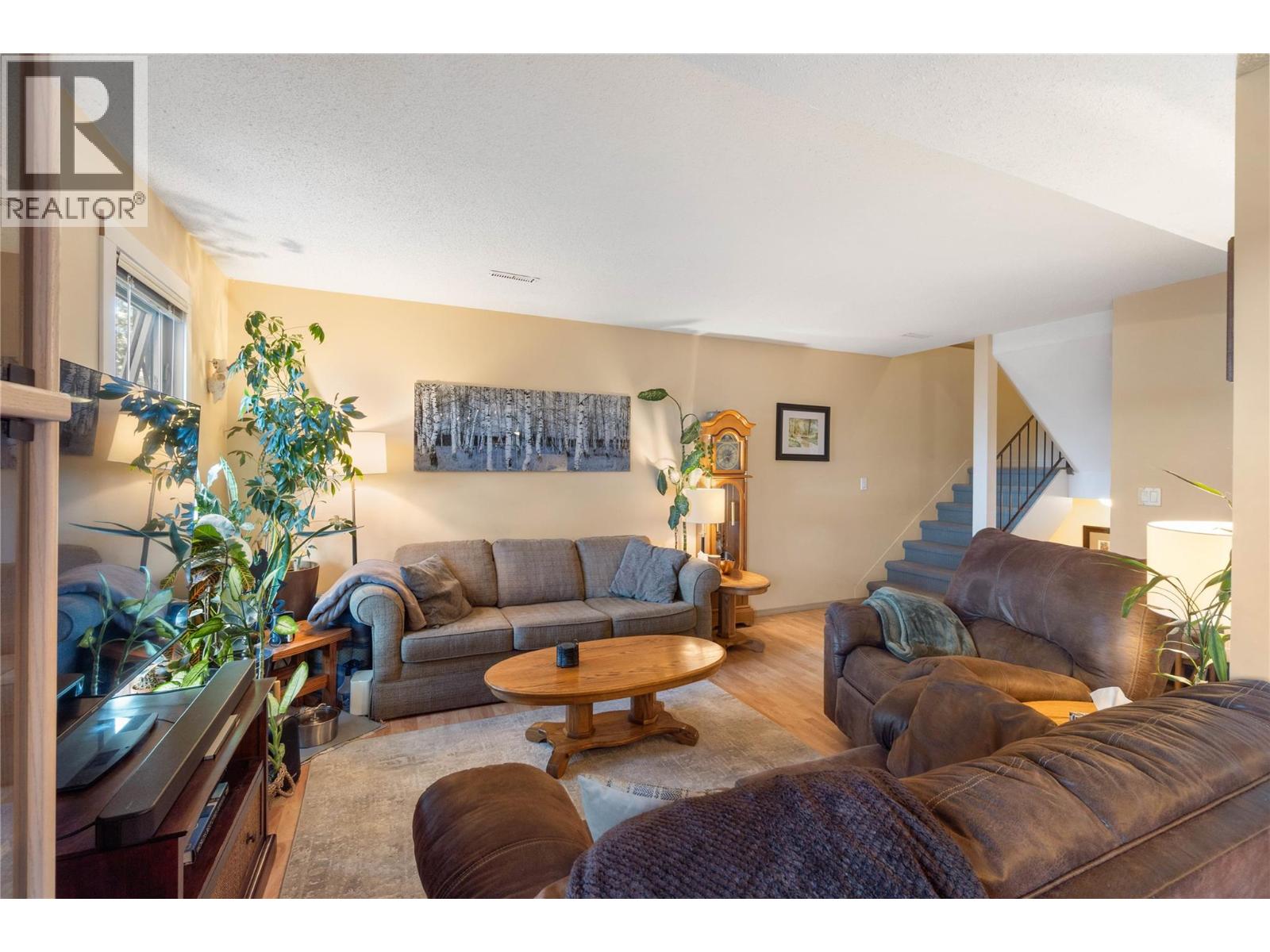 #38 1221 HUGH ALLAN Drive - 11