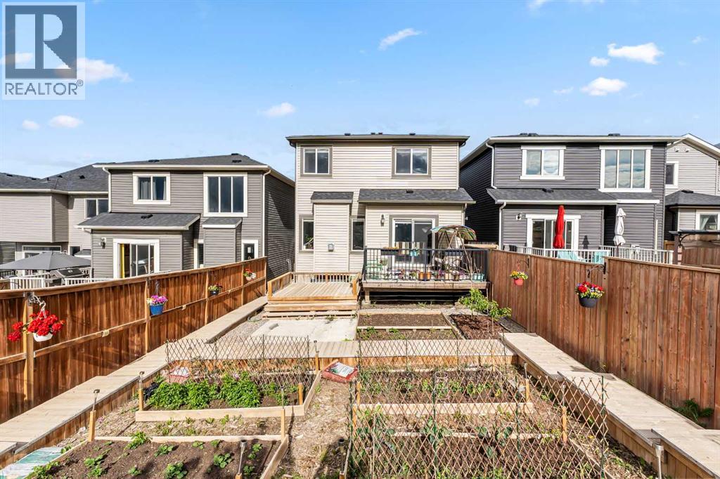 236 Nolanhurst Crescent NW - photo 3