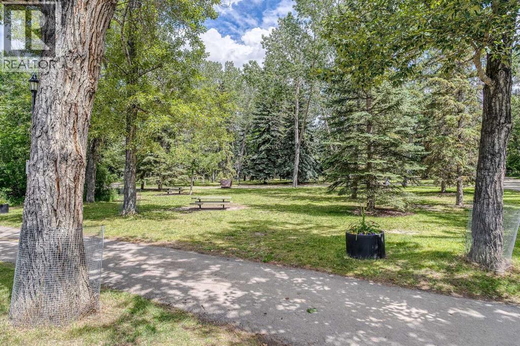 #205 305 25 Avenue SW - 24