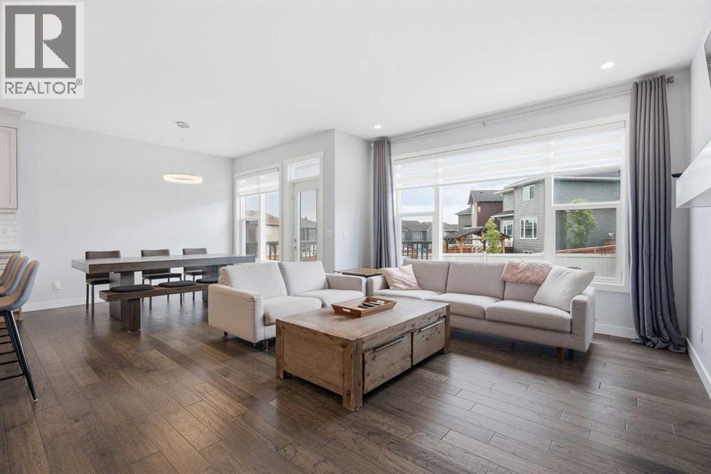 452 Evansglen Drive NW — photo 10
