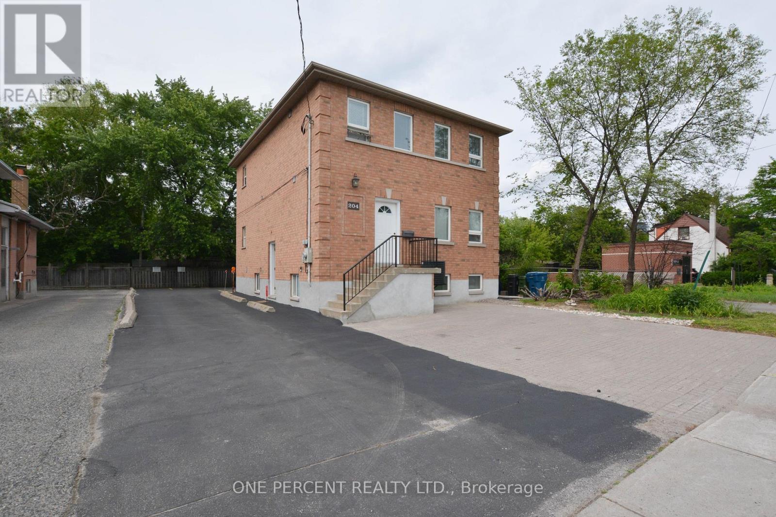 204 SHEPPARD AVENUE W - 1