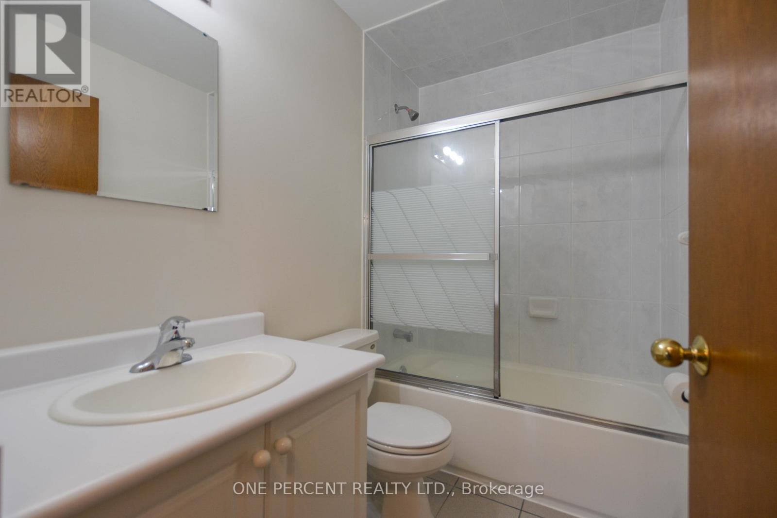 204 SHEPPARD AVENUE W - 11