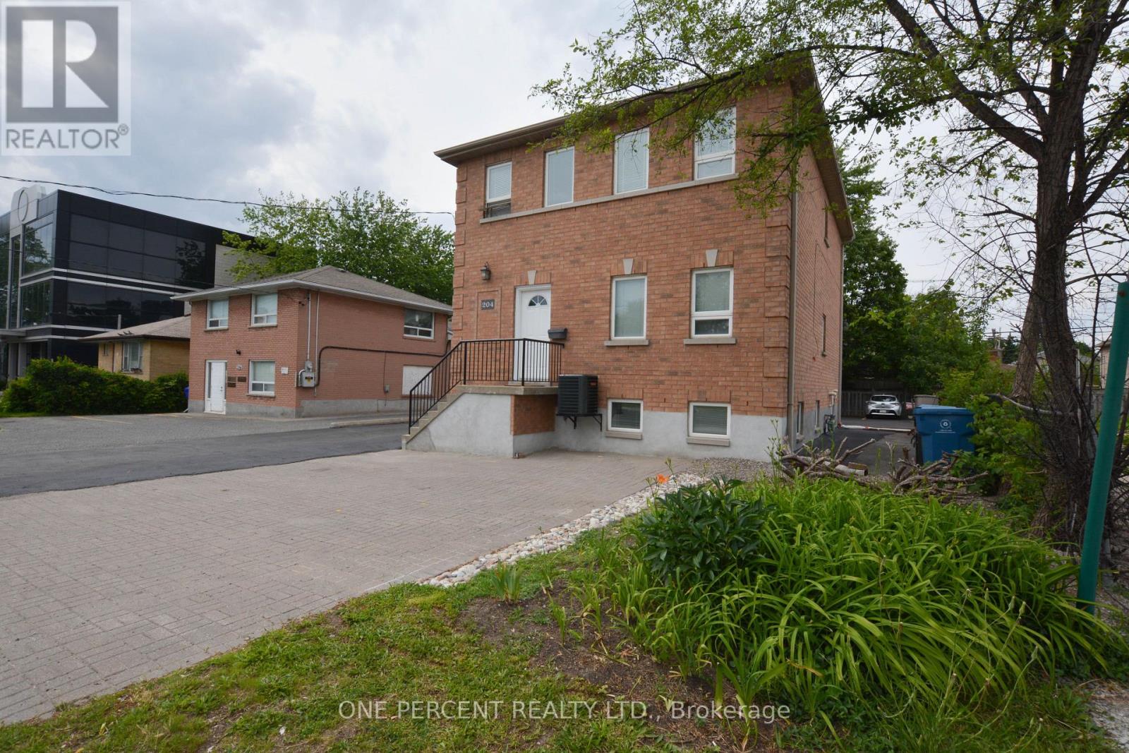 204 SHEPPARD AVENUE W - 2