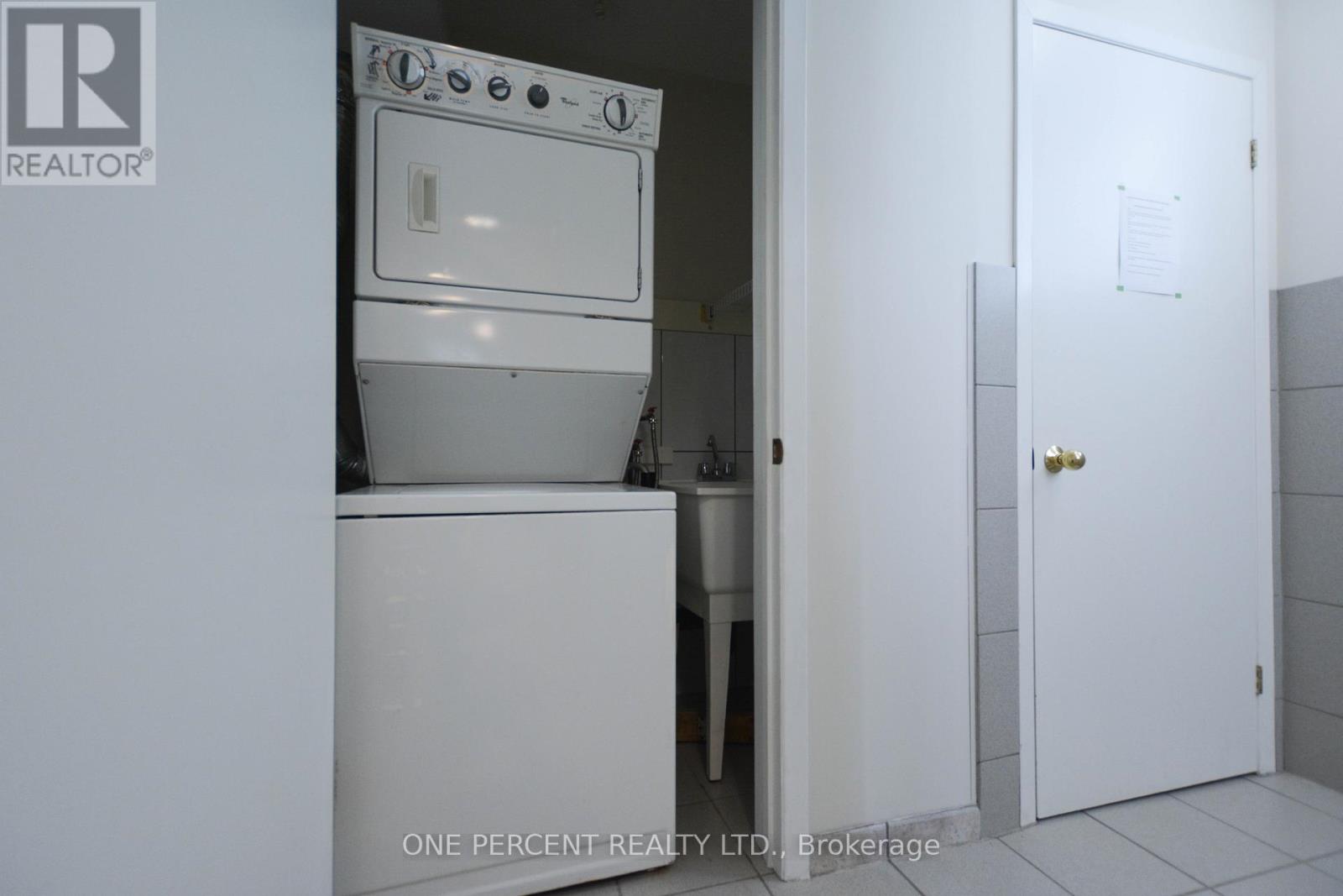 204 SHEPPARD AVENUE W - 23
