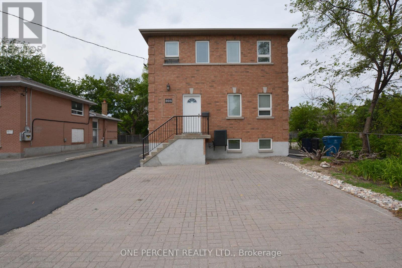 204 SHEPPARD AVENUE W - 3