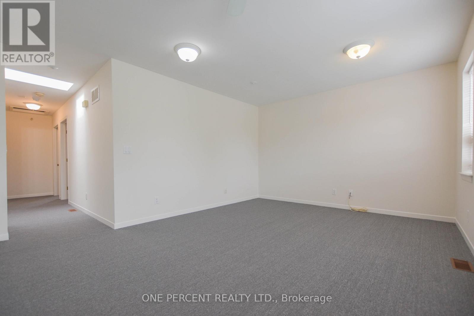 204 SHEPPARD AVENUE W - 9